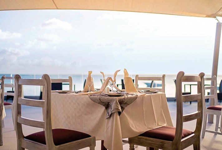 Gold Beach Resort & Spa