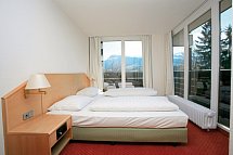 AllgäuSternHotel - Wohnbeispiel Familiensuite Alpenrose (Zimmercodierung WI1)