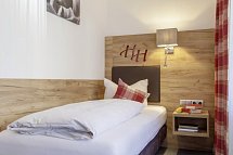 Hartungs Hoteldorf - Wohnbeispiel Einzelzimmer (Zimmercodierung EB1)