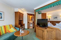 Alpenhotel Oberstdorf - ein Rovell Hotel - Wohnbeispiel Doppelzimmer Komfort Balkon oder Terrasse (Zimmercodierung DB2)