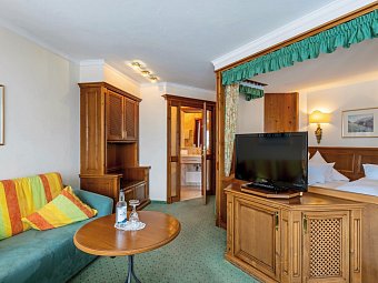Alpenhotel Oberstdorf - ein Rovell Hotel - Wohnbeispiel Doppelzimmer Komfort Balkon oder Terrasse (Zimmercodierung DB2)
