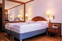 Riessersee Hotel - Wohnbeispiel Doppelzimmer Balkon (Zimmercodierungen DB1 & DC1)