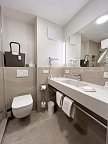 Riessersee Hotel - Beispiel Bad Doppelzimmer Balkon (Zimmercodierungen DB1, DC1 & DC2)