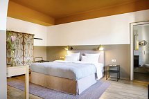 HENRI Hotel Garmisch-Partenkirchen - Wohnbeispiel Doppelzimmer Chambre mit Balkon (Zimmercodierung DB2)