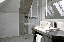 HENRI Hotel Garmisch-Partenkirchen - Beispiel Bad Suite (Zimmercodierung S)