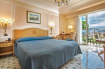 Grand Hotel Capodimonte - Wohnbeispiel Doppelzimmer seitl. Meerblick (Zimmercodierung D1N)