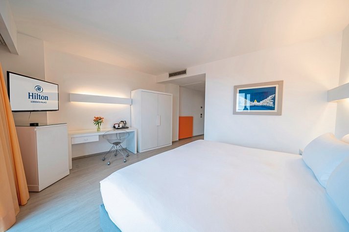 Hilton Sorrento Palace - Wohnbeispiel Doppelzimmer Superior Gartenblick (Zimmercodierung DSG)