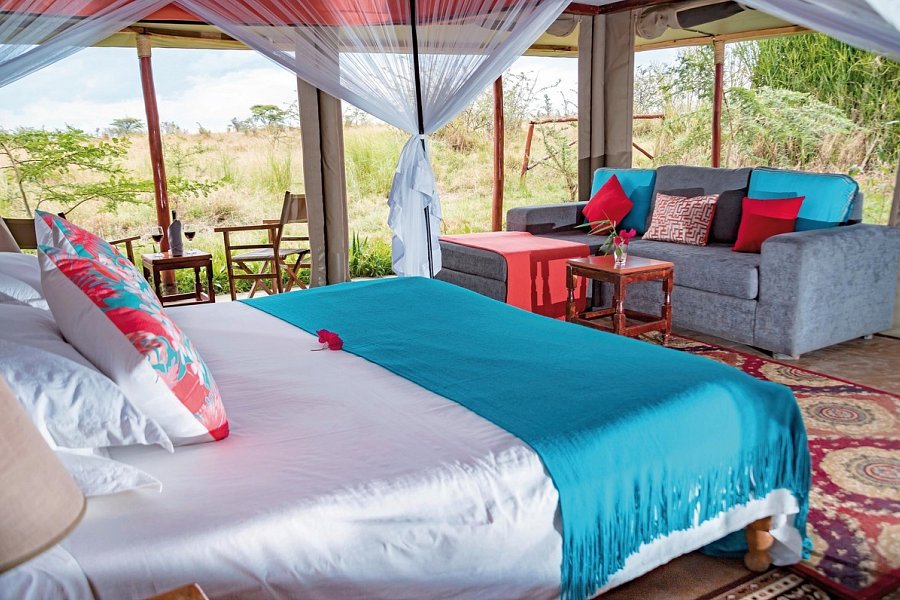 Masai Mara Fly-In Safari Superior ab/bis Nairobi - Wohnbeispiel, Zebra Plains Mara Camp
