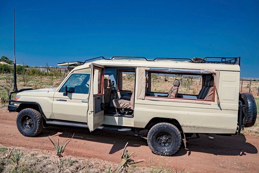 Masai Mara Fly-In Safari Superior ab/bis Nairobi - Landcruiser vom Zebra Plains Mara Camp