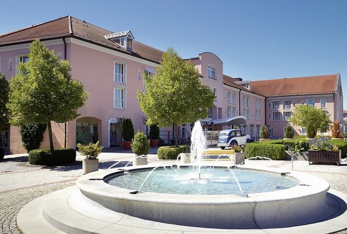 MAXIMILIAN Grand Hotel