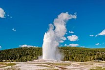 USA von Küste zu Küste (New York - San Francisco) - Old Faithful Geysir