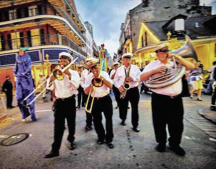Megacity, Swing & Sun