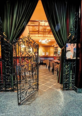 Washington Square Hotel