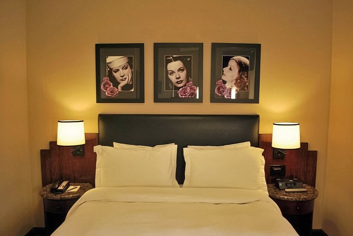 Washington Square Hotel