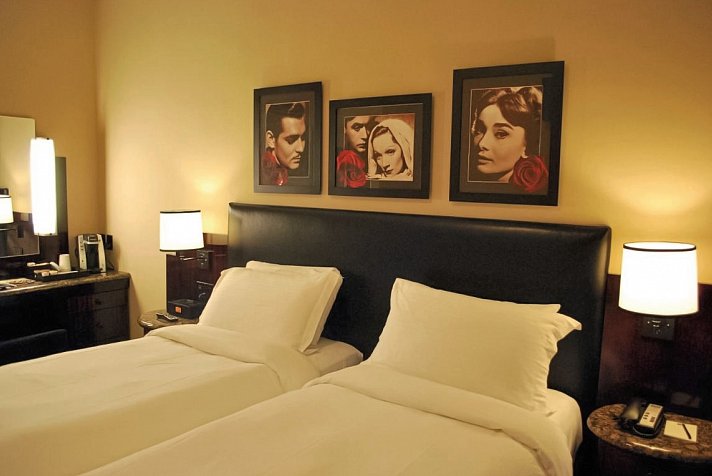 Washington Square Hotel