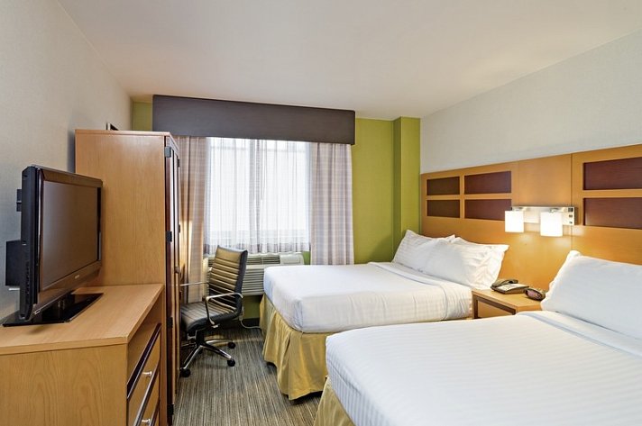 Holiday Inn Express Times Square