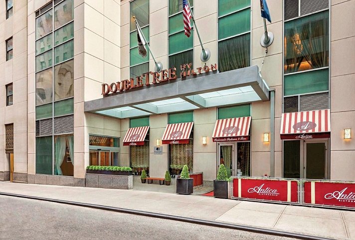 DoubleTree by Hilton New York Downtown