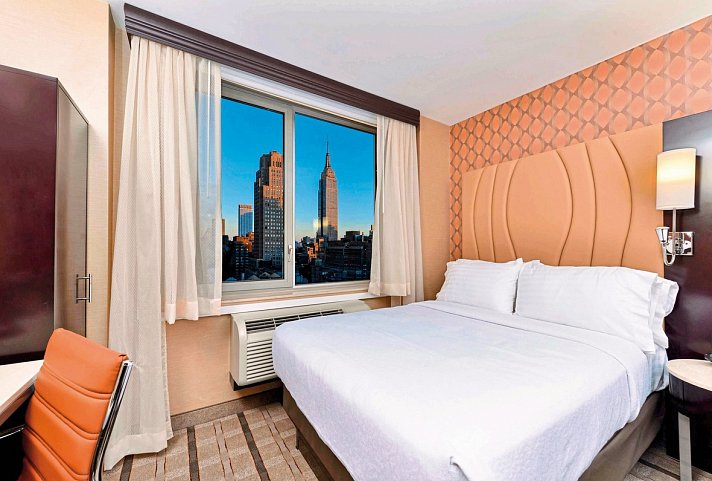 Holiday Inn New York City Times Square - Wohnbeispiel Standard King (Zimmercodierung UG2)
