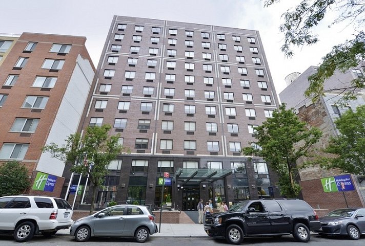 Holiday Inn Express Manhattan Midtown West - Exterior