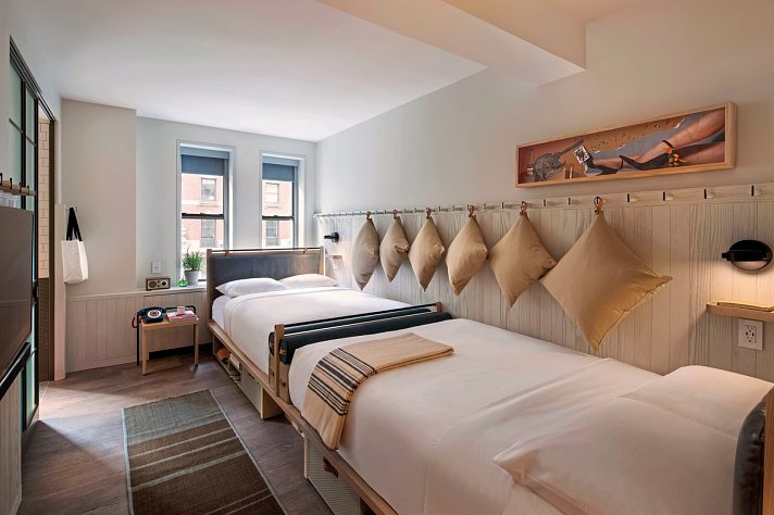 MOXY New York Times Square