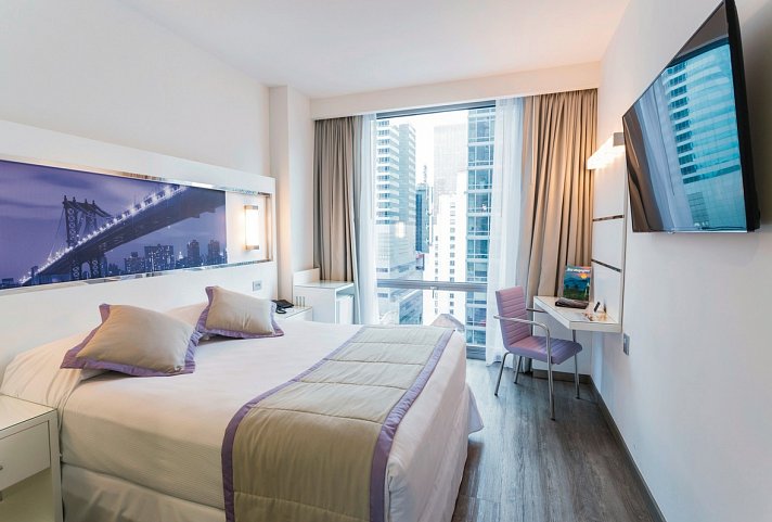 RIU Plaza New York Times Square - Wohnbeispiel Deluxe Queen (Zimmercodierung UD5)