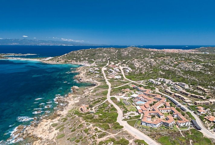 Mangia's Santa Teresa Sardinia, Curio Collection by Hilton