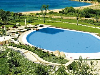L'Ea Bianca Luxury Resort