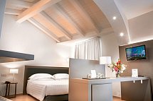 La Coluccia Hotel & Beach Club - Wohnbeispiel Juniorsuite (Zimmercodierung J1G)