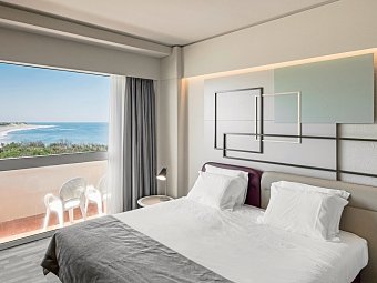 Axis Ofir Beach Resort Hotel - Wohnbeispiel Doppelzimmer Meerblick (Zimmercodierung DGN)