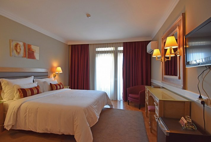 Suave Mar - Wohnbeispiel Doppelzimmer Poolblick (Zimmercodierung DBP)