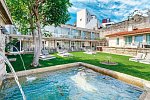OCA Flores & Vitória Village Hotel