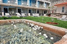 OCA Flores & Vitória Village Hotel