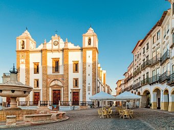 Portugals Highlights - Von Porto bis zur Algarve - Evora