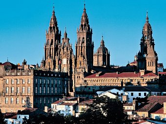 Grünes Galizien & facettenreiches Portugal - Santiago de Compostela