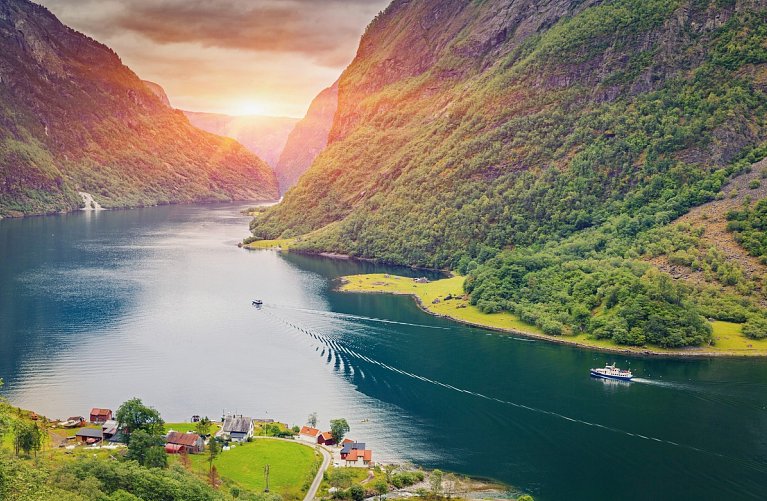 Mit Postschiff und Bahn durch Norwegen