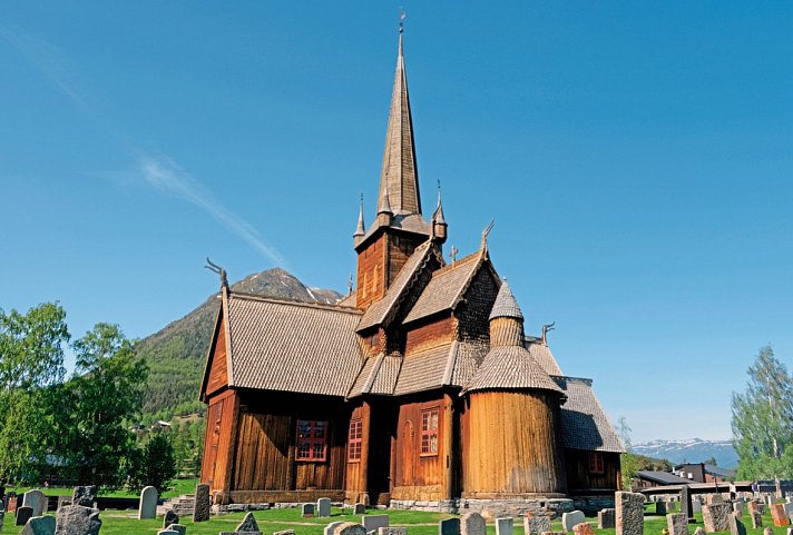 Charmantes Norwegen - Stabkirche - Lom