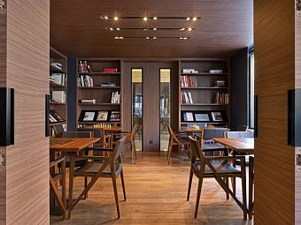 Hotel de Nell - The Cellar Library
