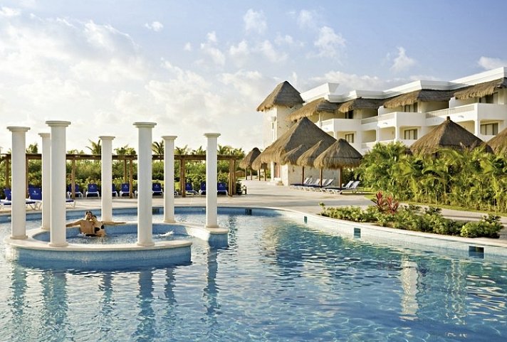 Grand Riviera Princess