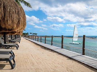 Catalonia Yucatan Beach