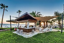 Coral Beach Hotel & Resort