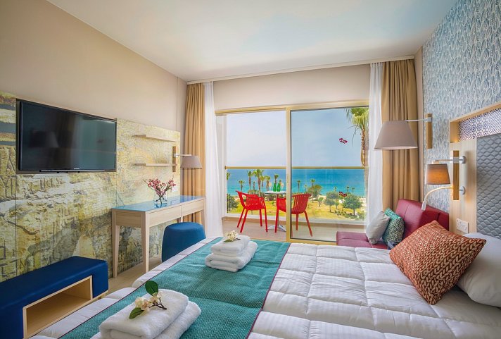 Leonardo Laura Beach & Splash Resort - Wohnbeispiel Doppelzimmer Meerblick (Zimmercodierung DBM)