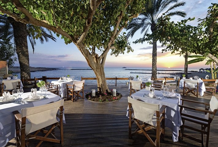 Constantinou Bros Asimina Suites