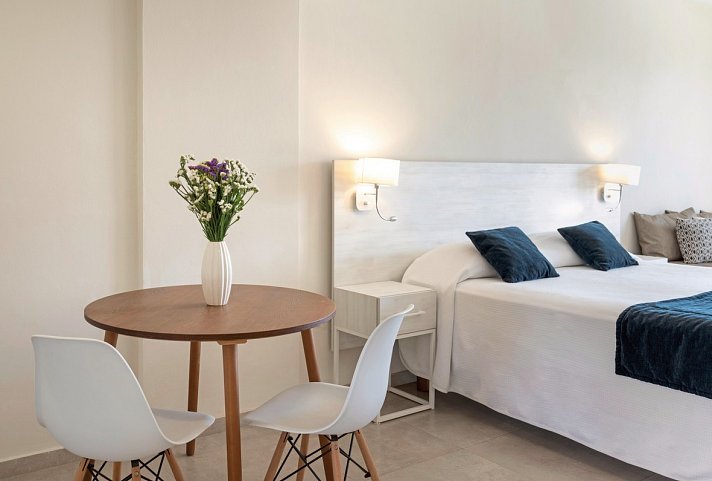 Louis Paphos Breeze - Wohnbeispiel Studio Superior (Zimmercodierungen SSP, SSL & SSM)