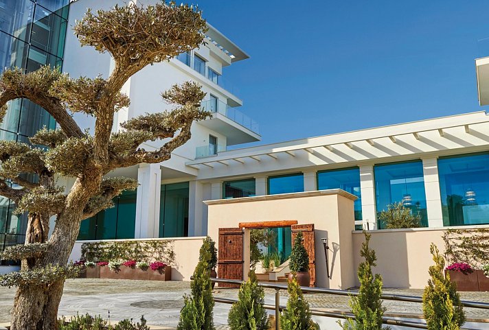 Amavi MadeForTwo Hotels