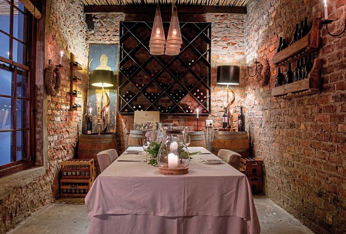 Lairds Lodge Country Estate