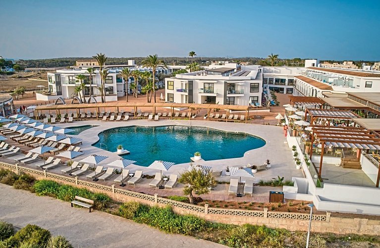 Universal Grand León & Spa