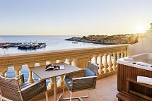 Pure Salt Port Adriano - Wohnbeispiel Juniorsuite Meerblick Whirlpool (Zimmercodierungen J2M & J4M)