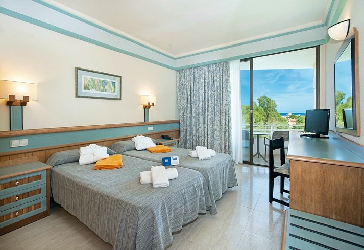 Exagon Park - Wohnbeispiel Doppelzimmer Meerblick (Zimmercodierung DBM)
