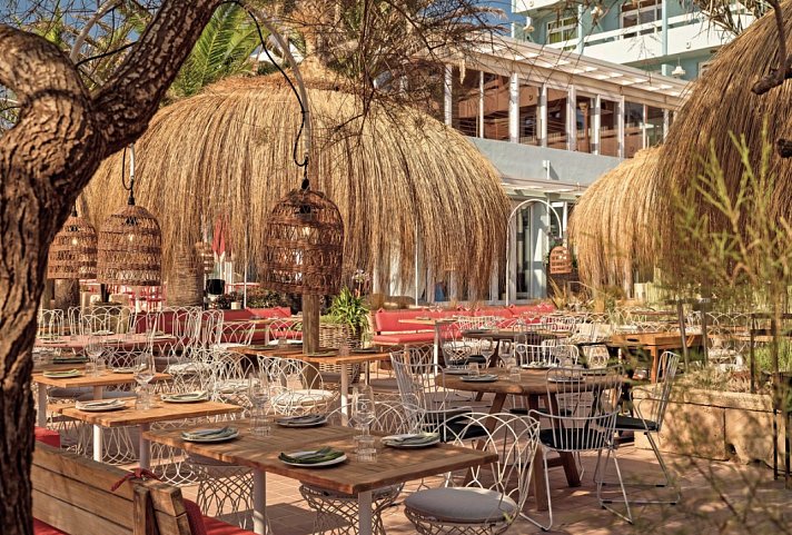 Bikini Island & Mountain Hotel Es Trenc