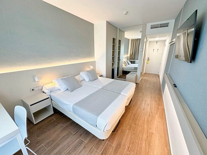 Eix Platja Daurada & Spa